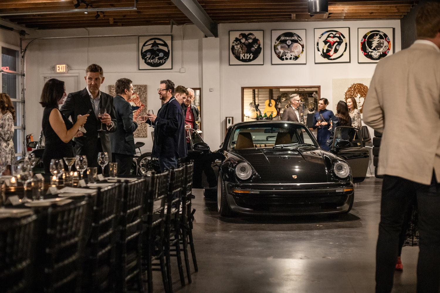 Singer event at Walt Grace Vintage
