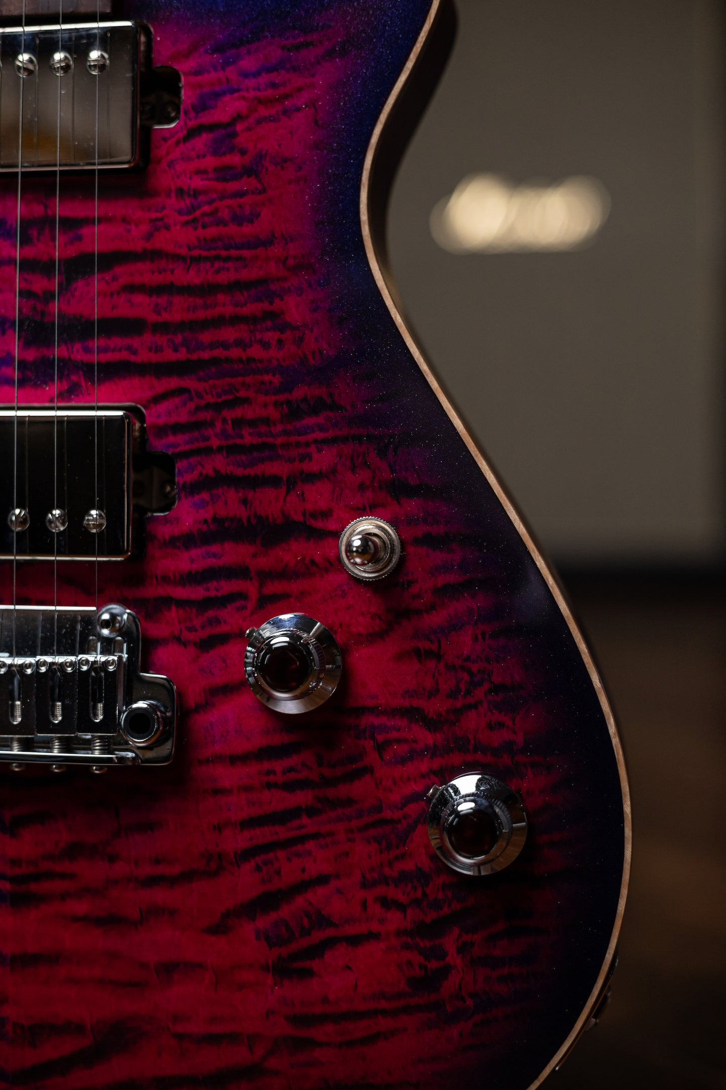 Carneglia Custom Shop Sublime Electric Guitar - Magenta Burst
