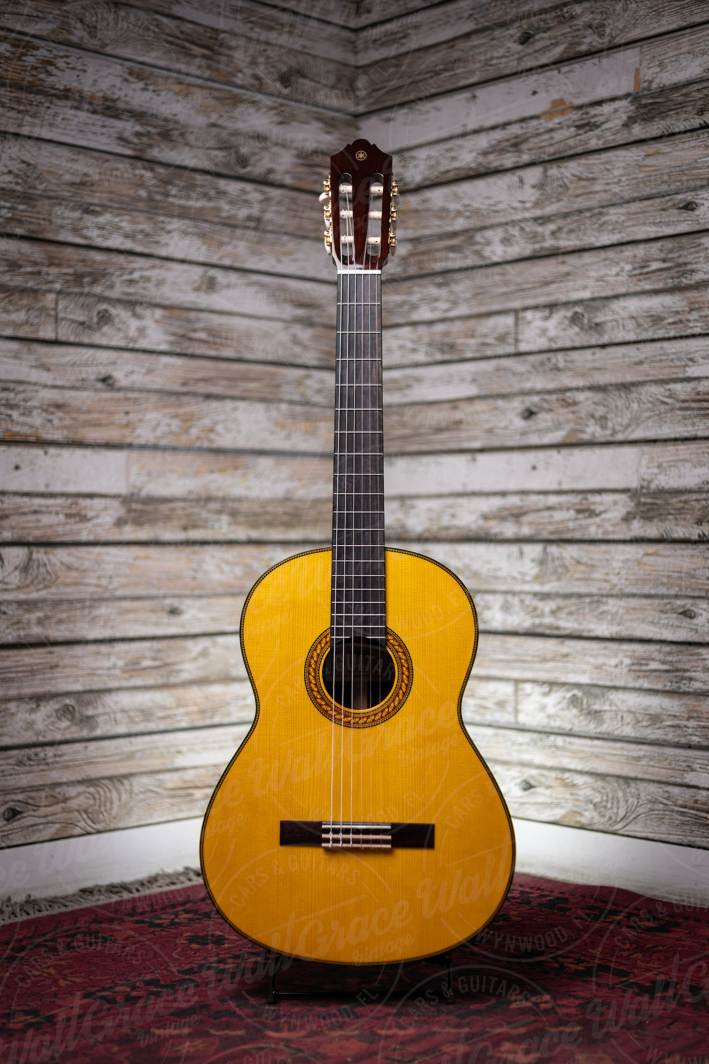 Yamaha CG192S Classical Acoustic Guitar - Natural