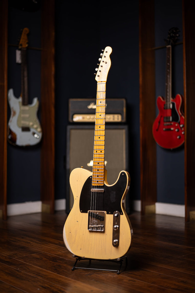Fender Custom Shop '52 Telecaster Relic Electric Guitar - Aged Nocaster Blonde