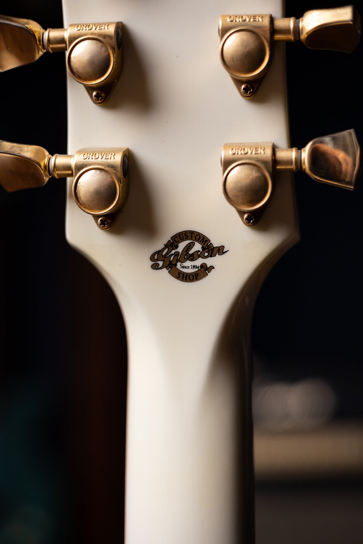 2007 Gibson Les Paul Custom Electric Guitar - Alpine White