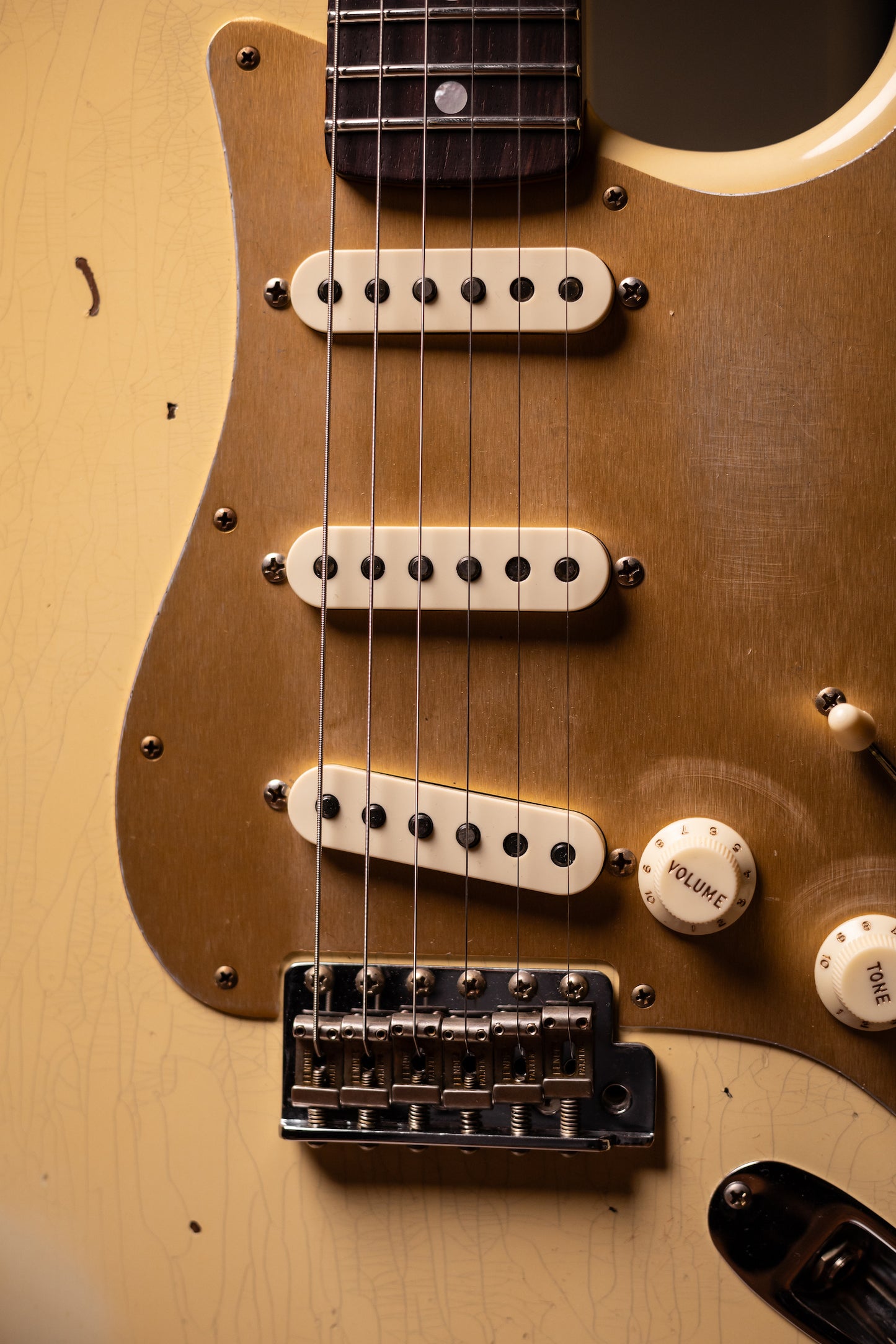 Fender Custom Shop Limited Edition Roasted "Big Head" Stratocaster® Relic® Electric Guitar - Aged Vintage White