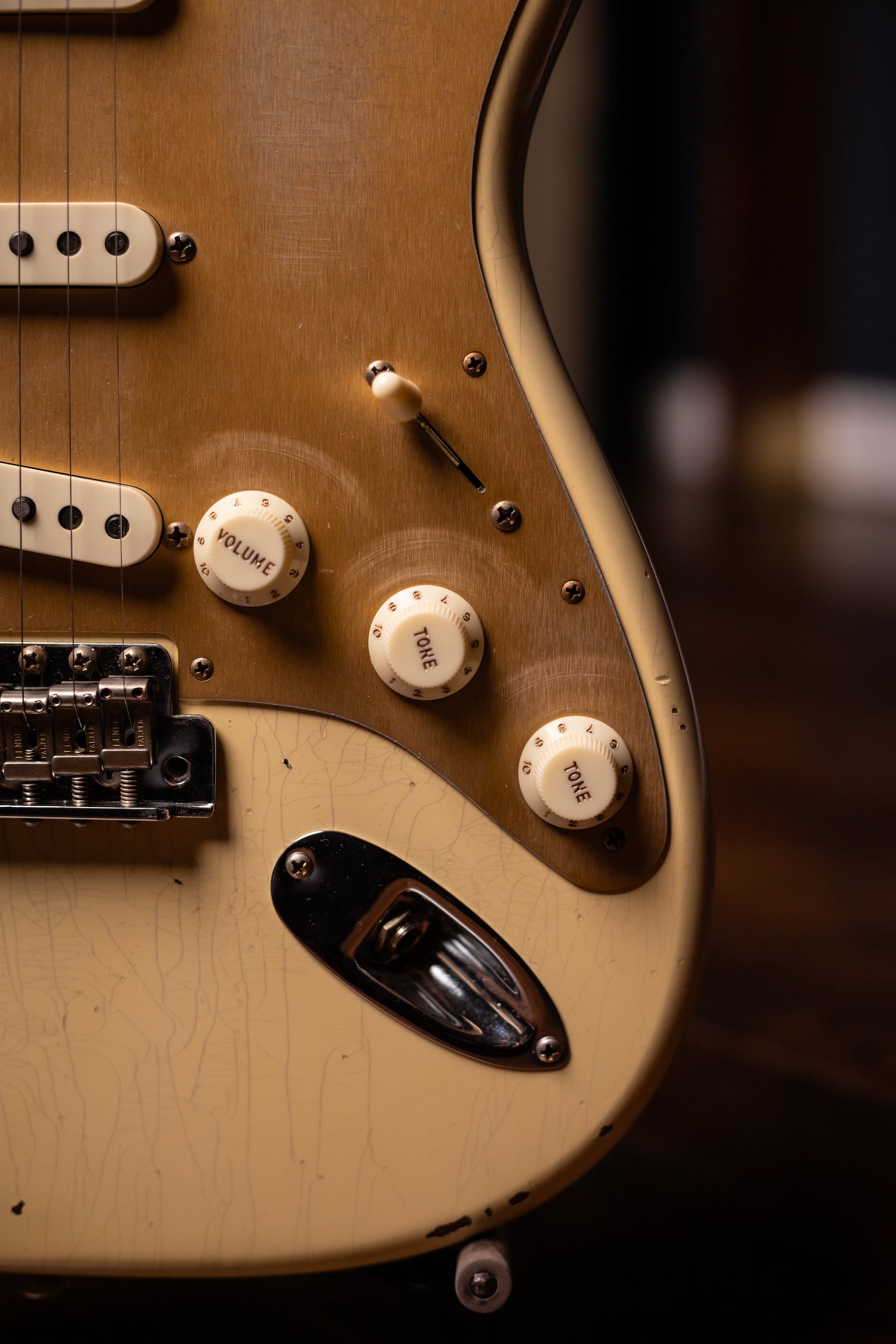 Fender Custom Shop Limited Edition Roasted "Big Head" Stratocaster® Relic® Electric Guitar - Aged Vintage White