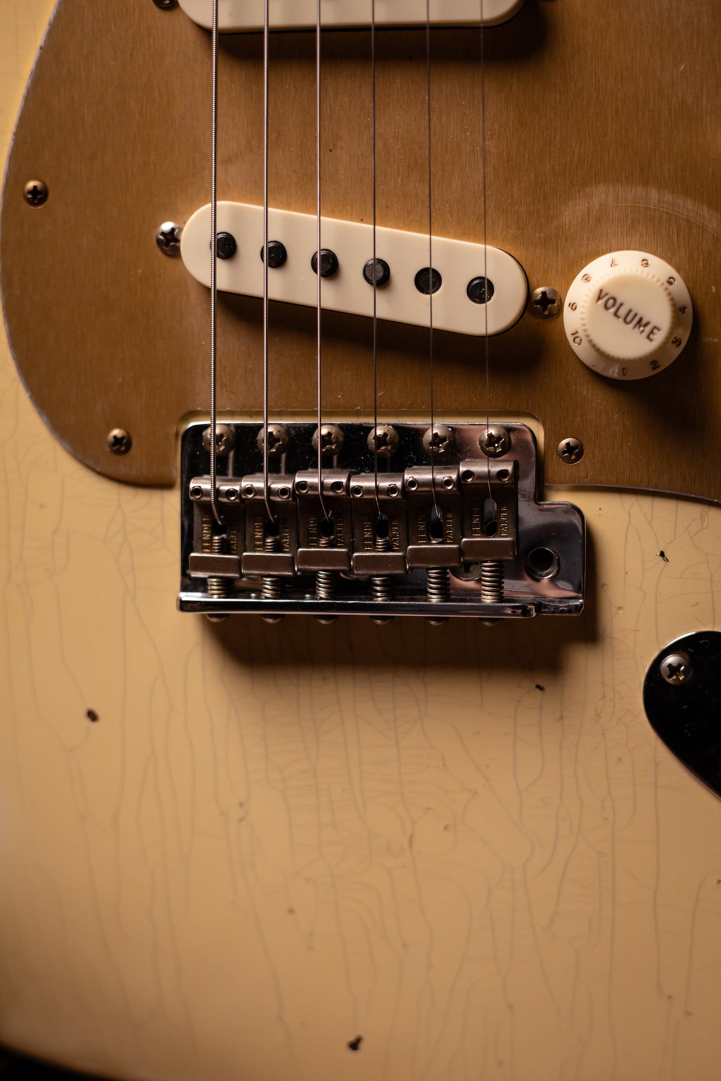 Fender Custom Shop Limited Edition Roasted "Big Head" Stratocaster® Relic® Electric Guitar - Aged Vintage White