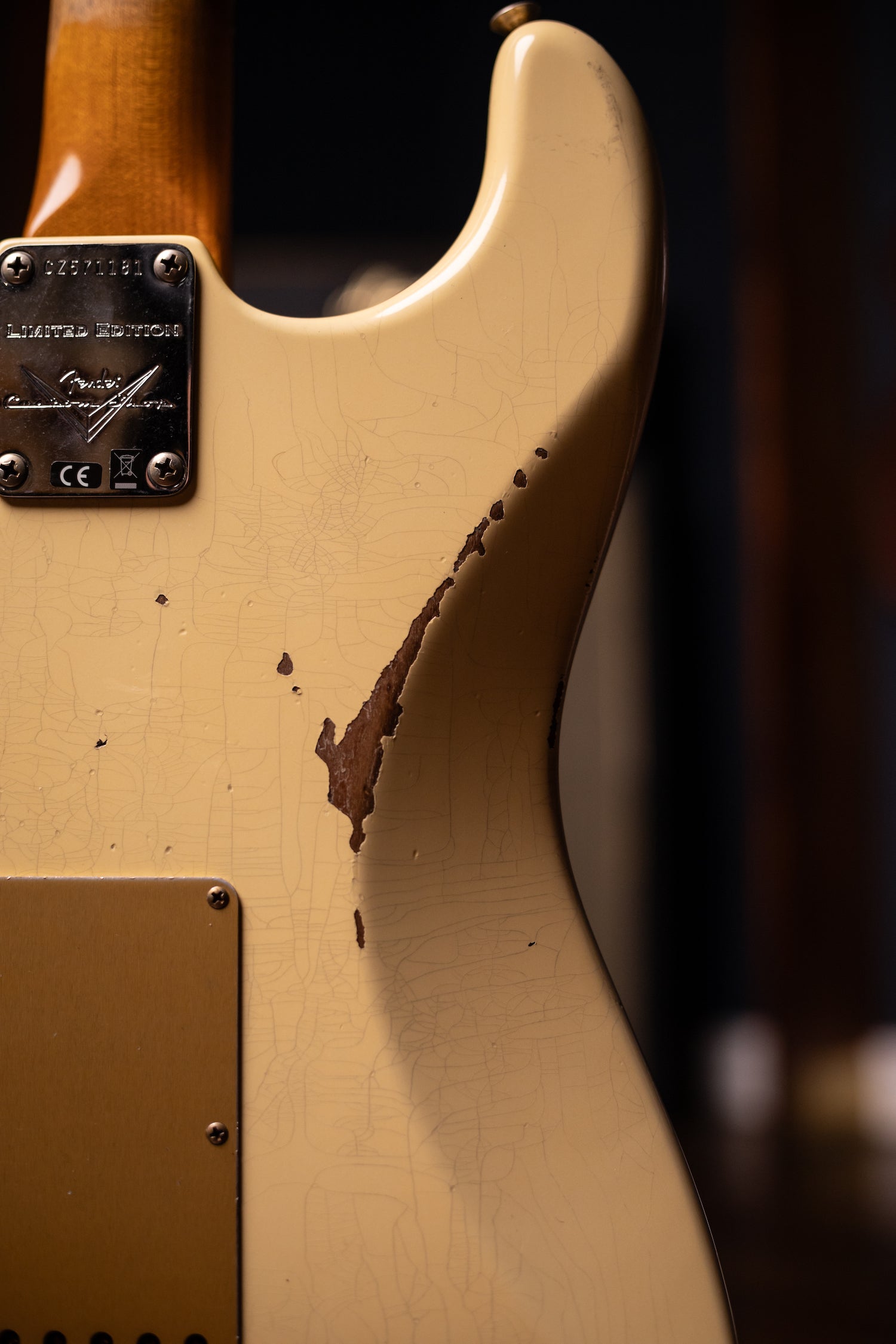 Fender Custom Shop Limited Edition Roasted "Big Head" Stratocaster® Relic® Electric Guitar - Aged Vintage White