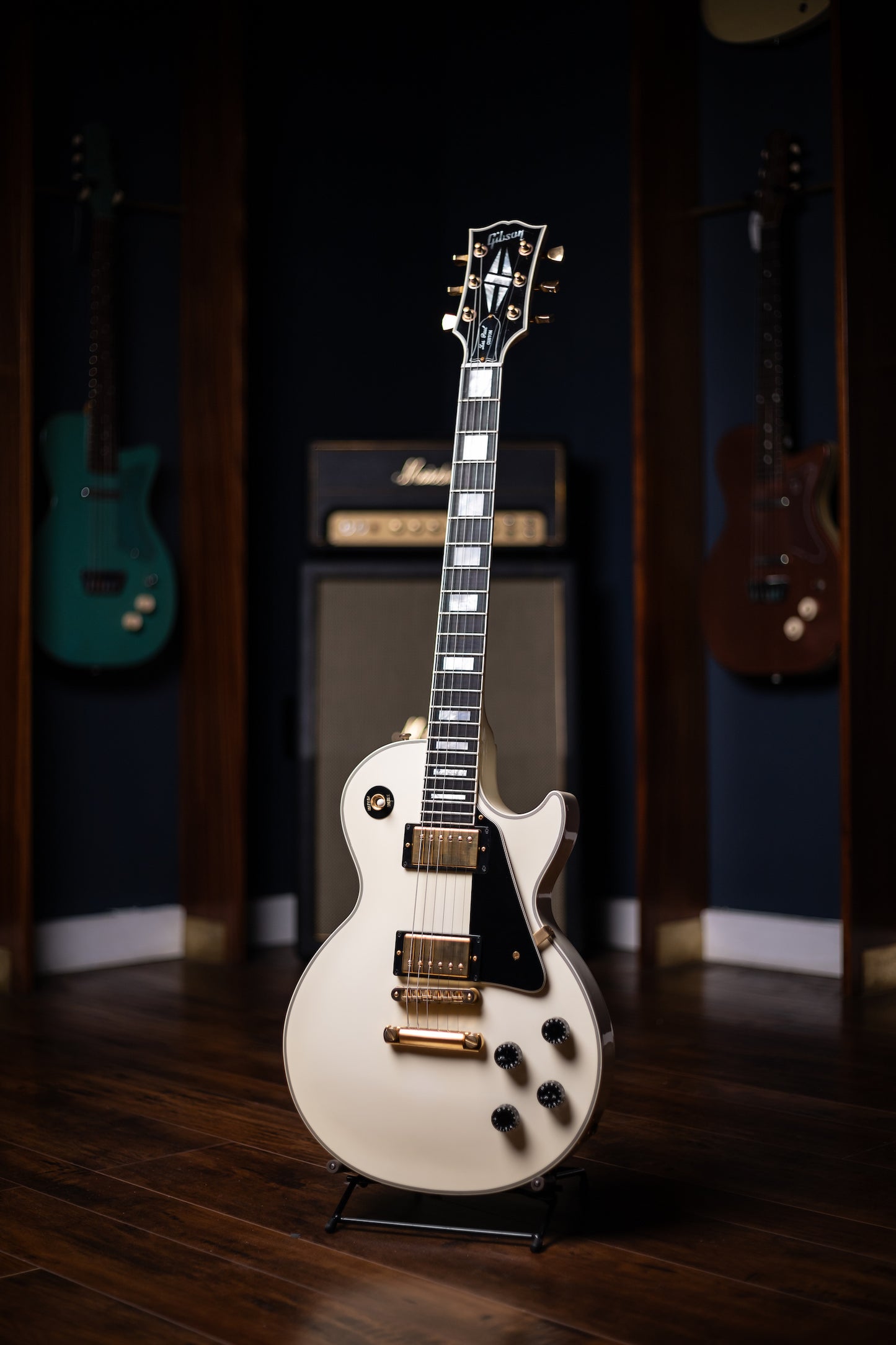 2007 Gibson Les Paul Custom Electric Guitar - Alpine White