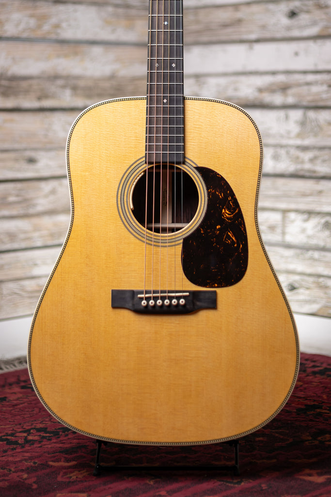 Martin HD-28E 2018 with LRBaggs Acoustic-Electric Guitar - Natural