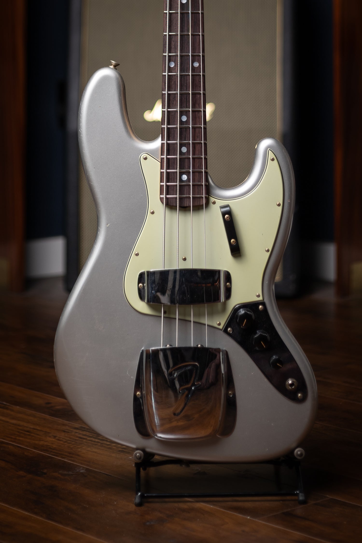 Fender 1965 Jazz Bass Journeyman Relic - Faded Inca Silver