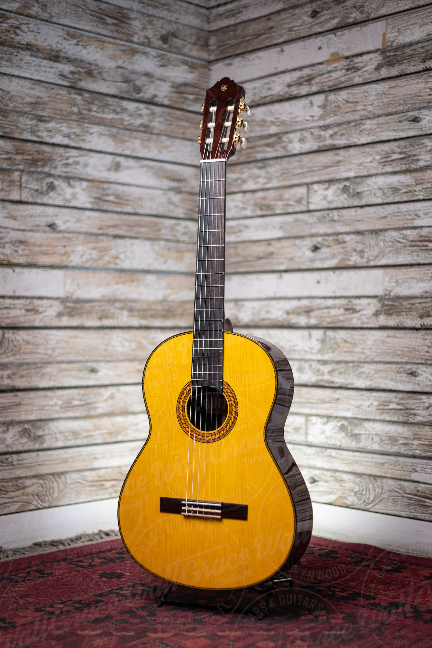 Yamaha CG192S Classical Acoustic Guitar - Natural