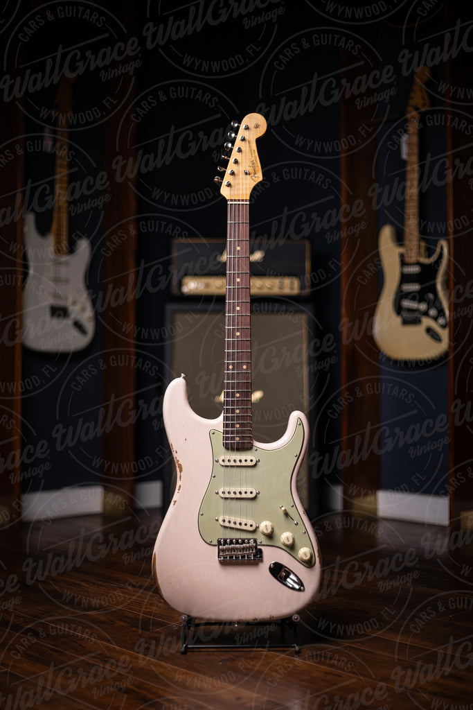 Fender Custom Shop Late 1962 Stratocaster® Relic® with Closet Classic Hardware Electric Guitar - Super Faded Aged Shell Pink