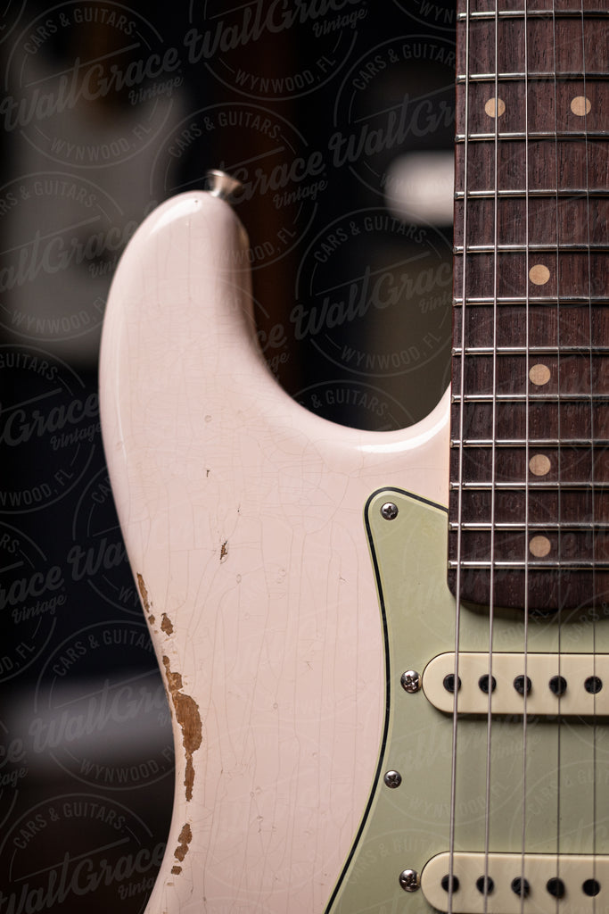 Fender Custom Shop Late 1962 Stratocaster® Relic® with Closet Classic Hardware Electric Guitar - Super Faded Aged Shell Pink