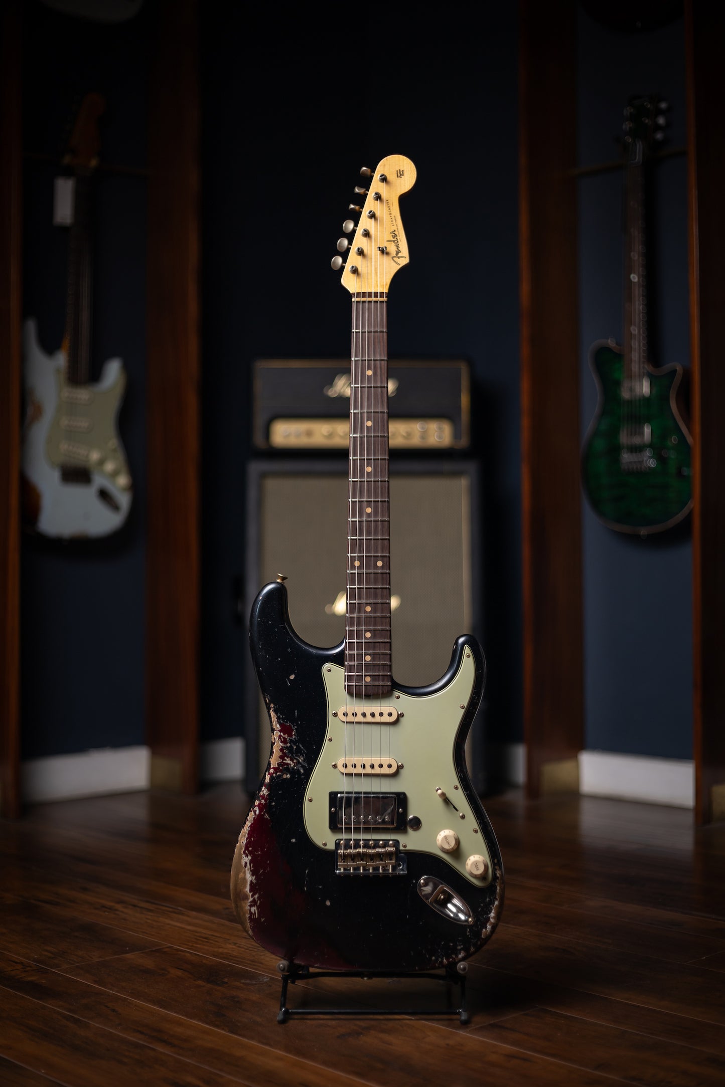 Limited Edition '59 Strat HSS Heavy Relic - Black Pearl over Midnight Wine