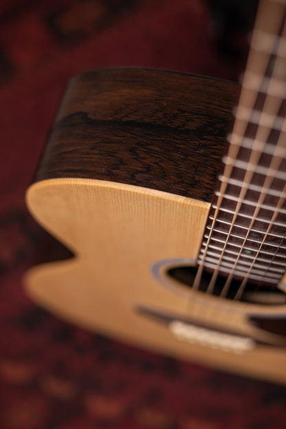 Martin 000X2E Brazilian Acoustic Guitar - Natural