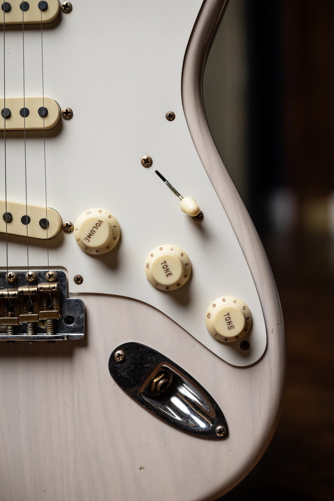 Fender Custom Shop Journeyman 1956 Stratocaster Electric Guitar - Aged White Blonde