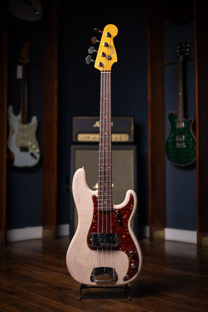 Fender Custom Shop 1960 Precision Bass DLX Closet Classic - Faded Aged Shell Pink
