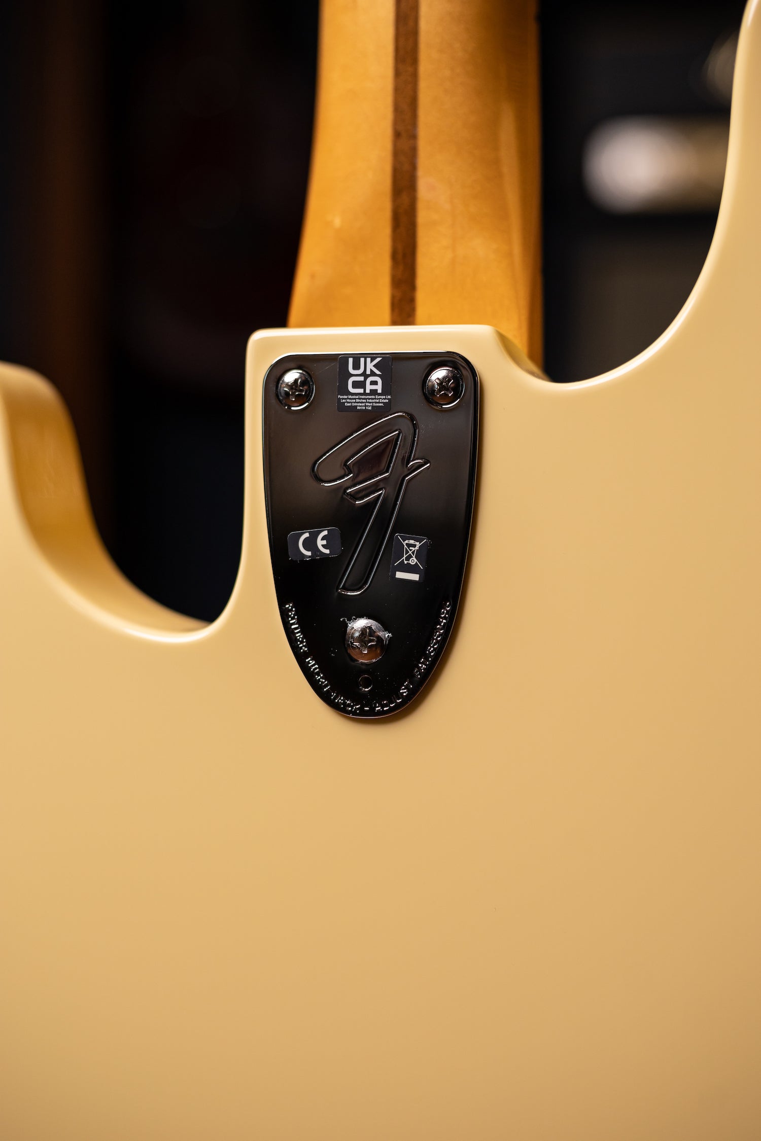 Fender Vintera II '70s Telecaster Bass Guitar - Vintage White