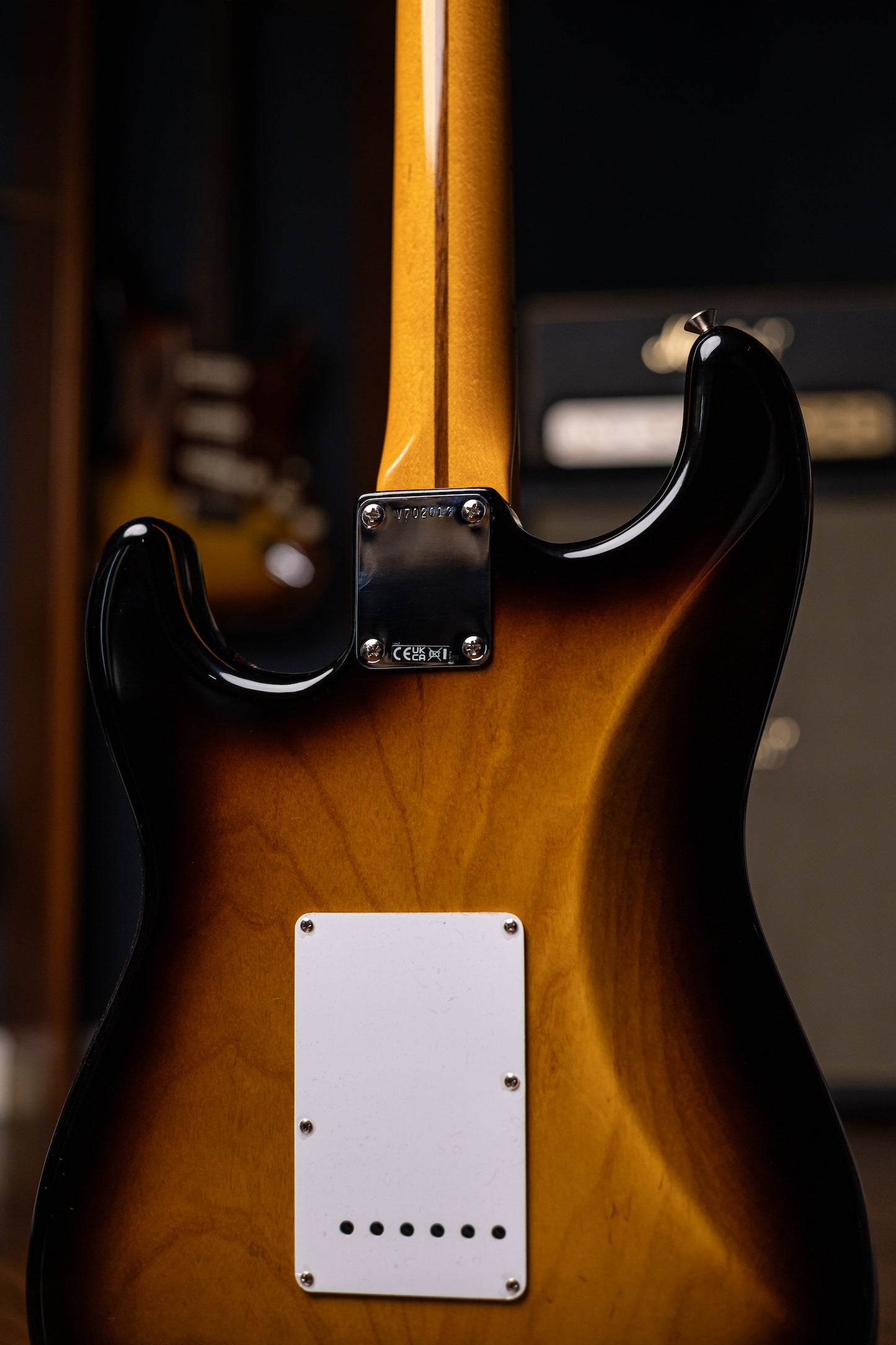 Fender 70th Anniversary American Vintage II ‘54 Stratocaster Electric Guitar - Sunburst