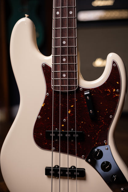 Fender American Vintage II 1966 Jazz Bass - Olympic White