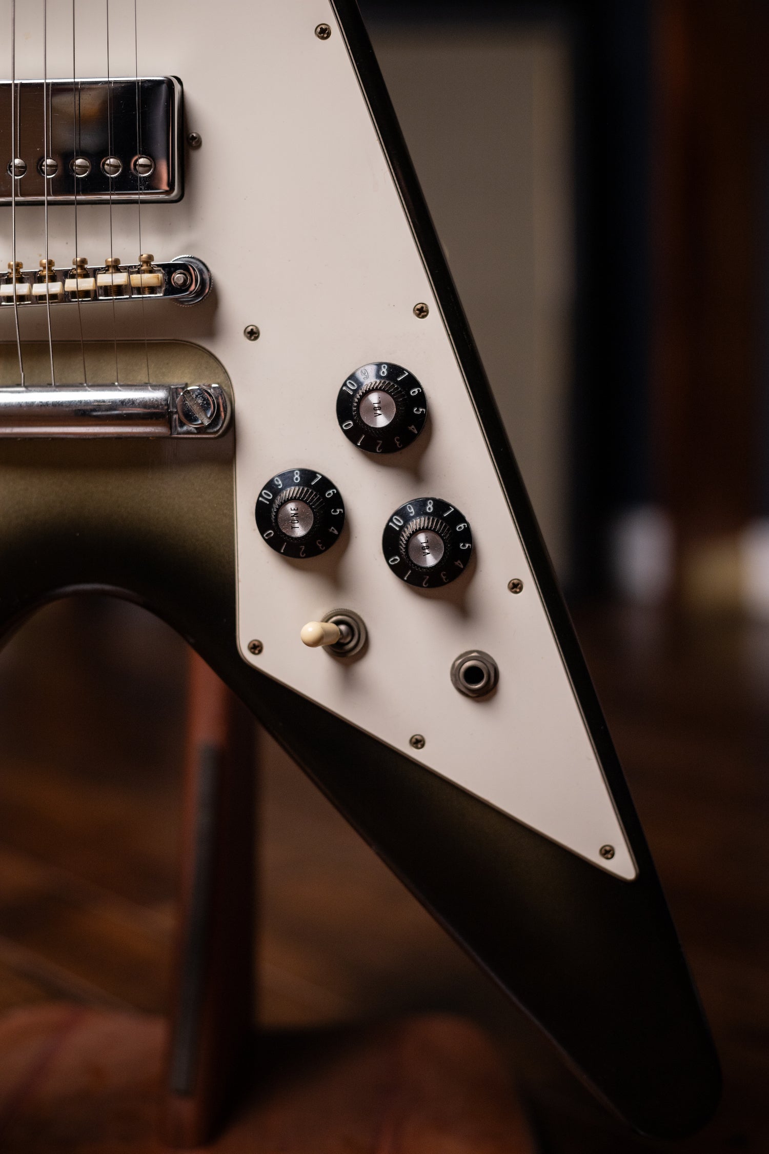 1981 Gibson Flying V Electric Guitar - Silverburst