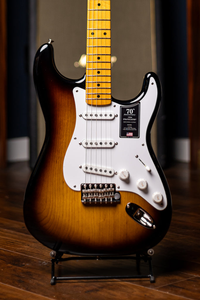 Fender 70th Anniversary American Vintage II ‘54 Stratocaster Electric Guitar - Sunburst