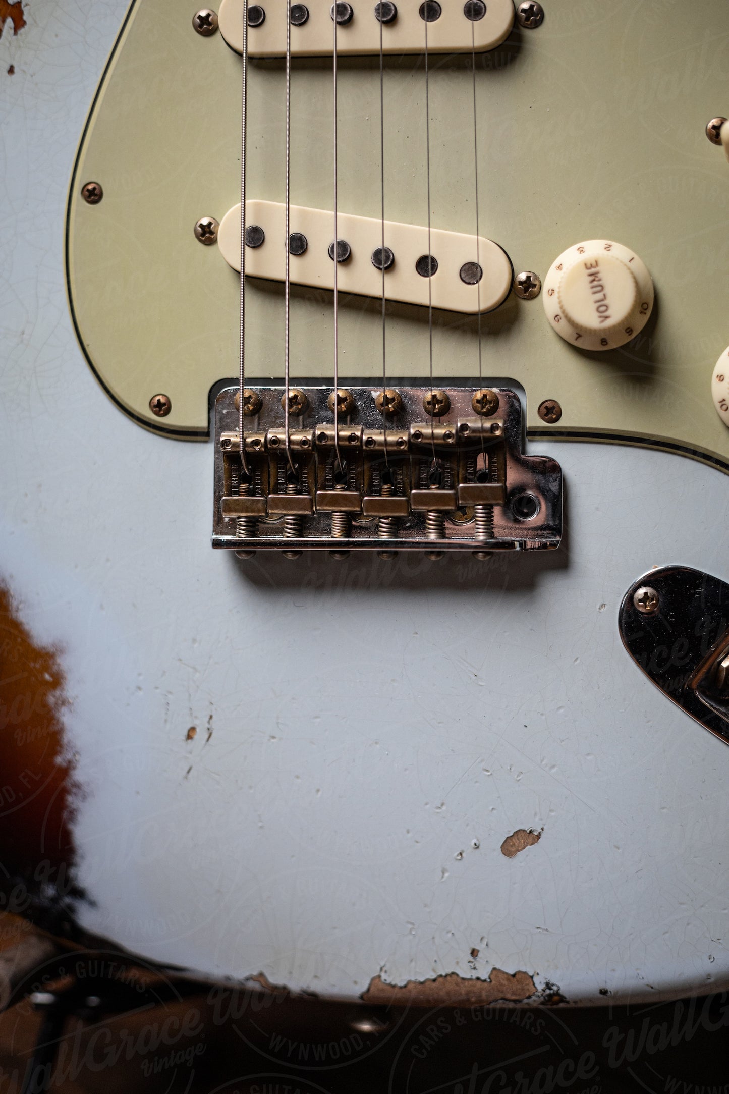 Fender Custom Shop 1960 Stratocaster Heavy Relic Electric Guitar - Aged Sonic over Sunburst