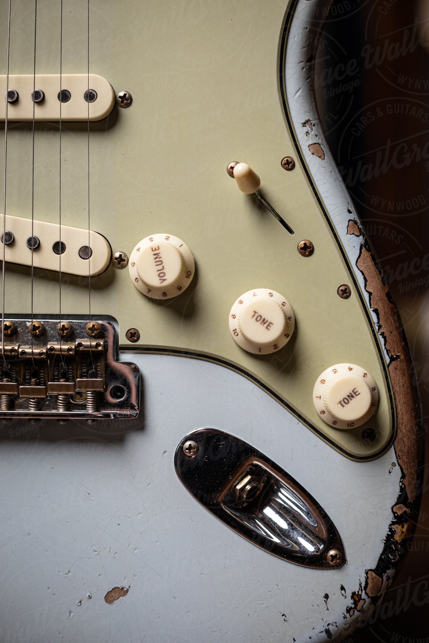 Fender Custom Shop 1960 Stratocaster Heavy Relic Electric Guitar - Aged Sonic over Sunburst