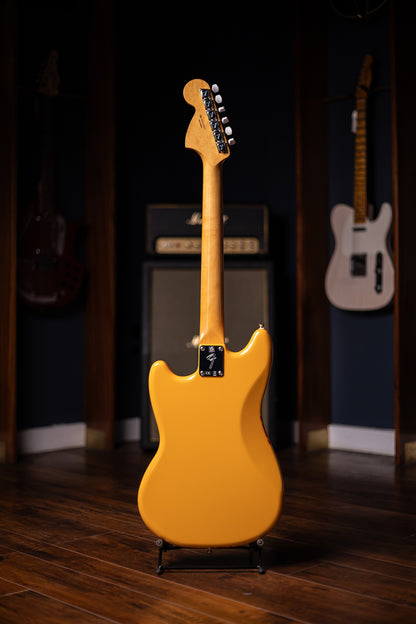 Fender Vintera II '70s Competition Mustang Electric Guitar - Competition Orange