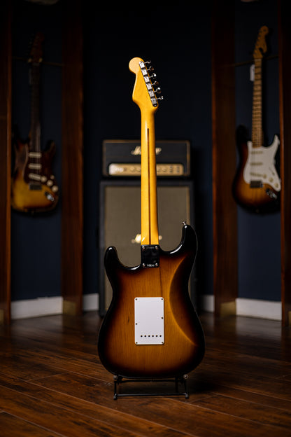 Fender 70th Anniversary American Vintage II ‘54 Stratocaster Electric Guitar - Sunburst