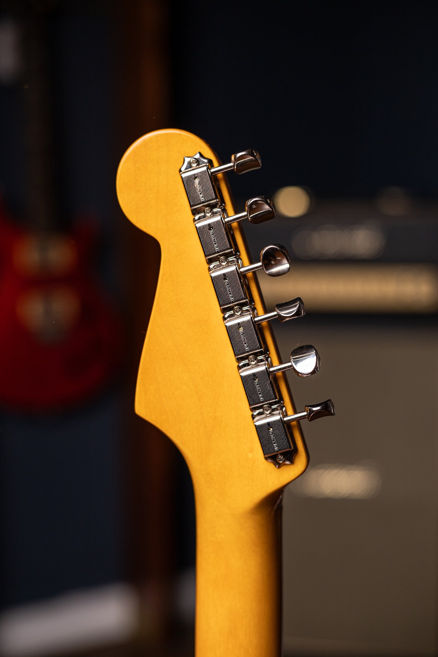 Fender  American Vintage II 1965 Stratocaster Round-Lam Electric Guitar - Candy Apple Red