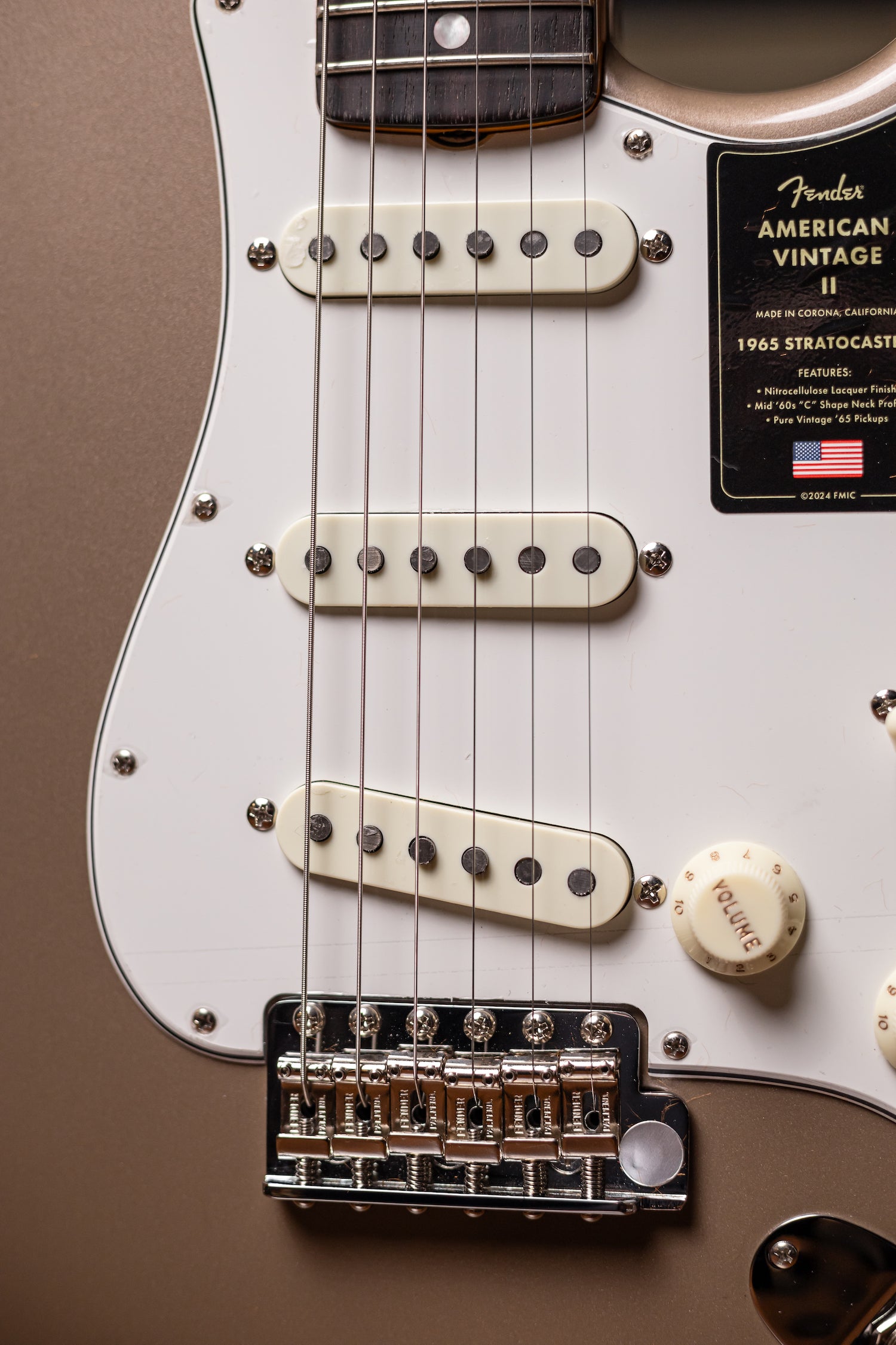 Fender  American Vintage II 1965 Stratocaster Round-Lam Electric Guitar - Shoreline Gold