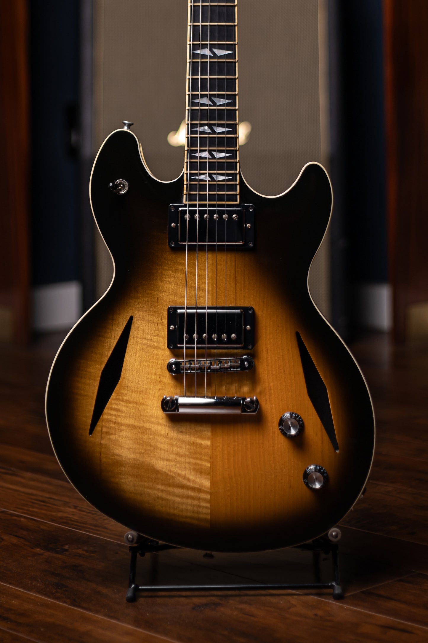 2006 Gibson Vegas Standard Semi Hollow Electric Guitar - Tobacco Sunburst
