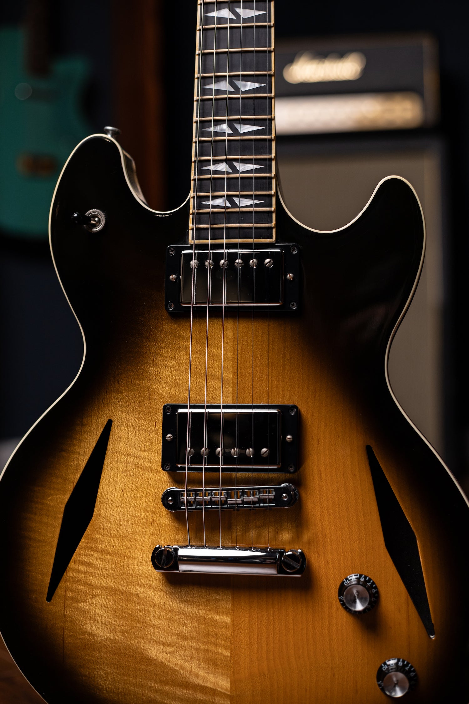 2006 Gibson Vegas Standard Semi Hollow Electric Guitar - Tobacco Sunburst