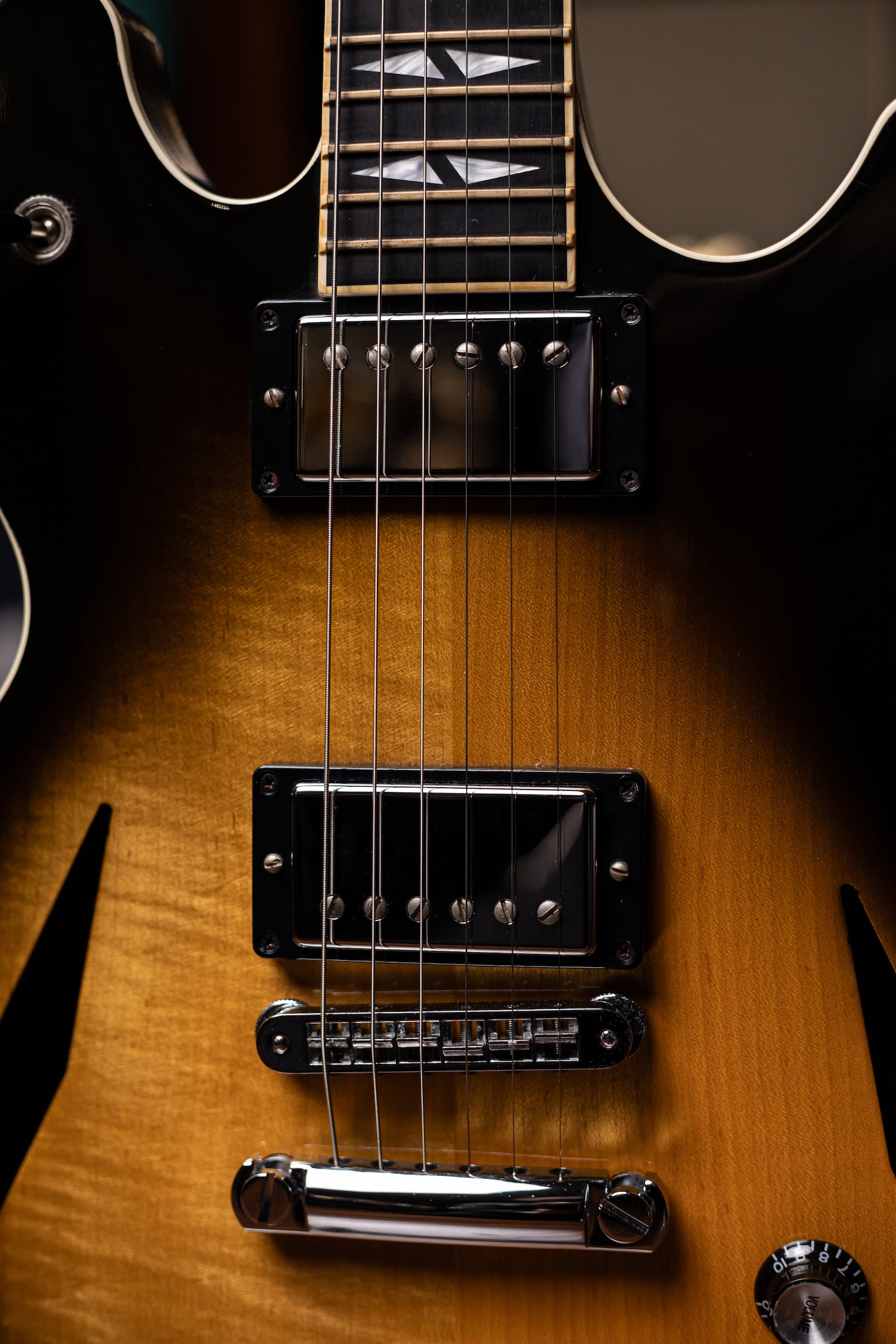 2006 Gibson Vegas Standard Semi Hollow Electric Guitar - Tobacco Sunburst