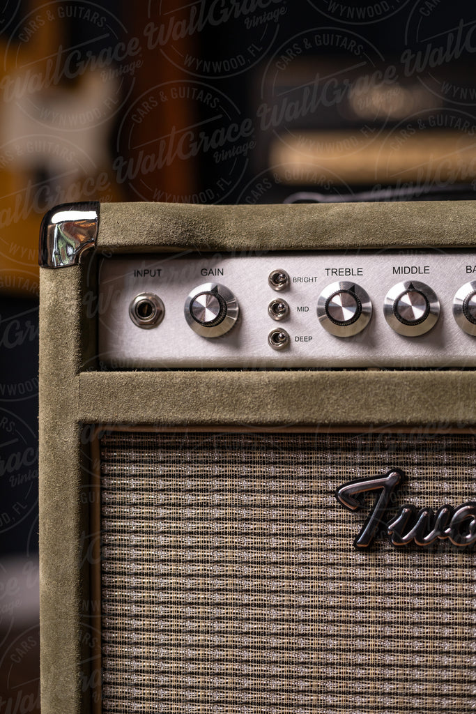 PRE-ORDER! Two-Rock Studio Signature 35 Watt Combo Amp - Silver Chassis, Moss Green Suede, Vintage Beige Grill, Beige Piping