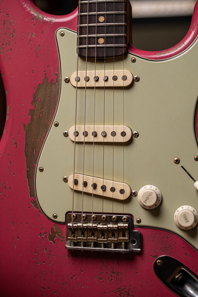 Fender Masterbuilt Custom '63 Relic Stratocaster Electric Guitar - Greg Fessler Faded Dakota