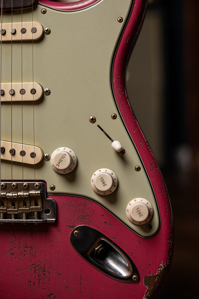 Fender Masterbuilt Custom '63 Relic Stratocaster Electric Guitar - Greg Fessler Faded Dakota