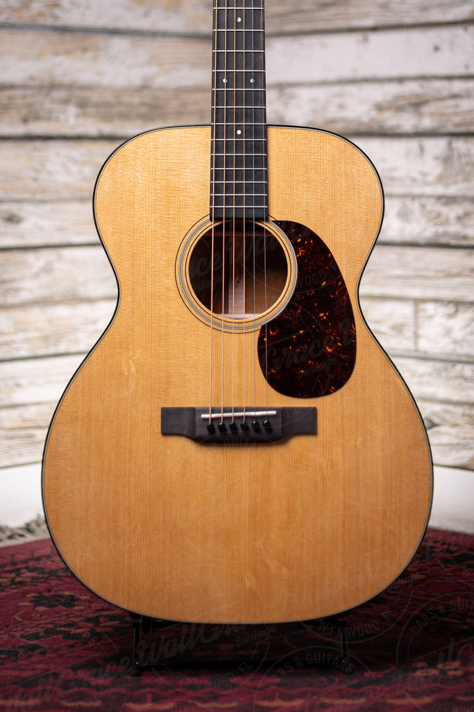 Martin 000-18 Acoustic Guitar - Natural Sitka Spruce