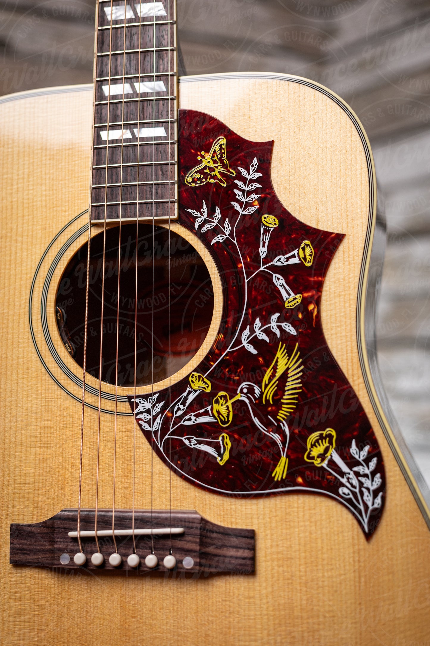 Gibson Hummingbird Original Acoustic-Electric Guitar - Antique Natural