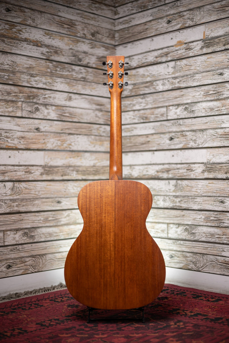 Martin 000-17 Acoustic Guitar - Whiskey Sunset