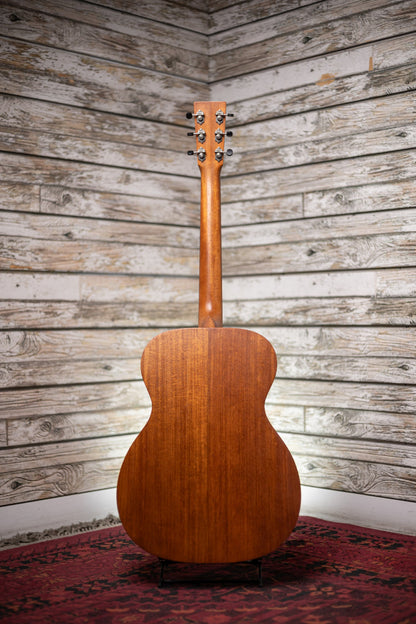 Martin 000-17 Acoustic Guitar - Whiskey Sunset