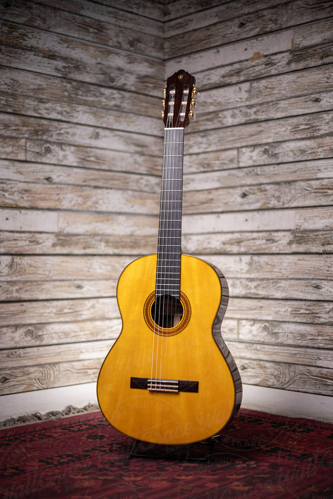 Yamaha CG182S Classical Acoustic - Natural