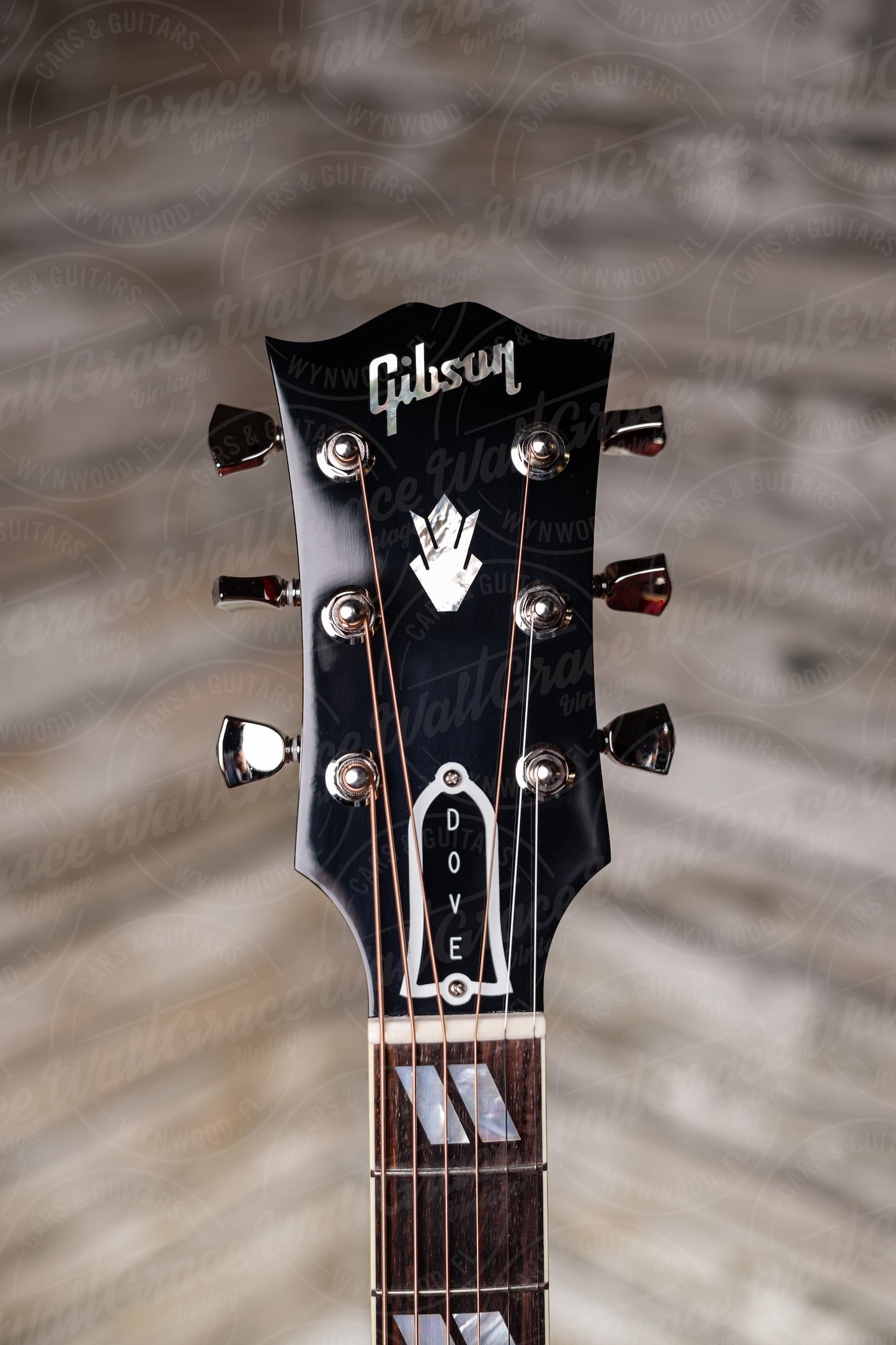 Gibson Dove Original Acoustic-Electric Guitar - Antique Natural