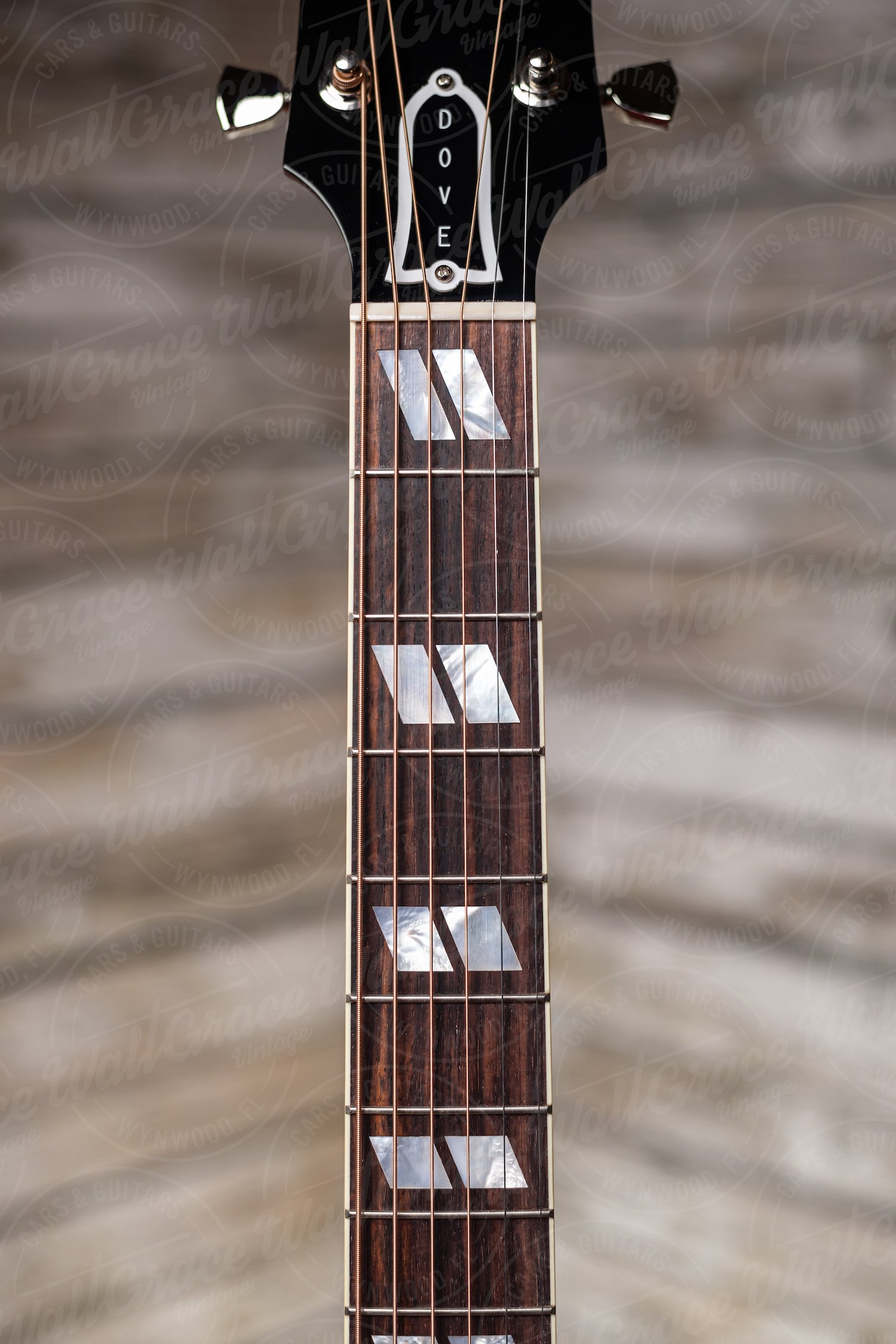 Gibson Dove Original Acoustic-Electric Guitar - Antique Natural