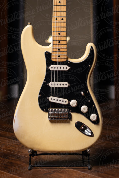 1976 Fender Stratocaster Electric Guitar - Olympic White