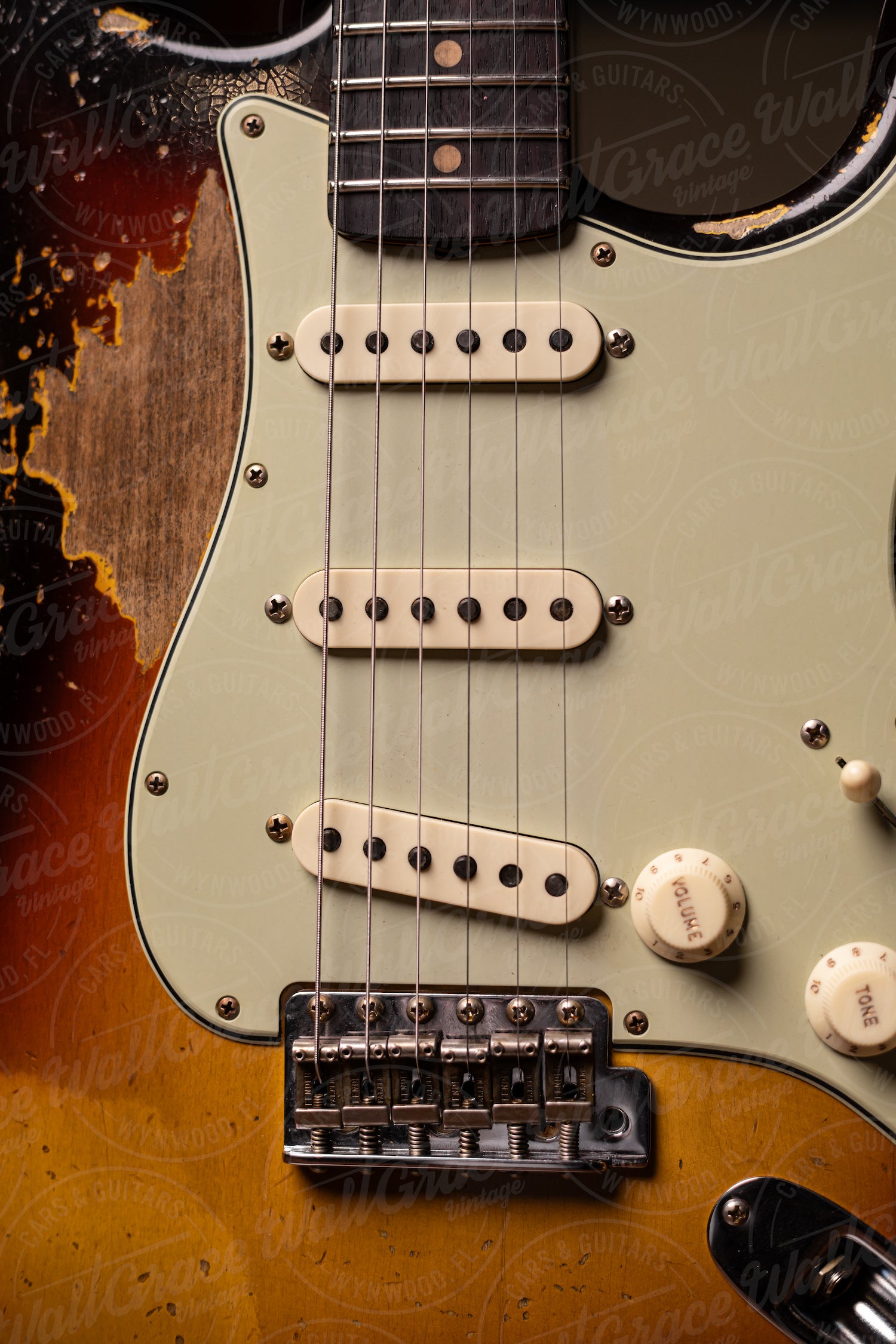 Fender Custom Shop '59 Stratocaster Super Heavy Relic Electric Guitar - Super Faded Aged Sunburs