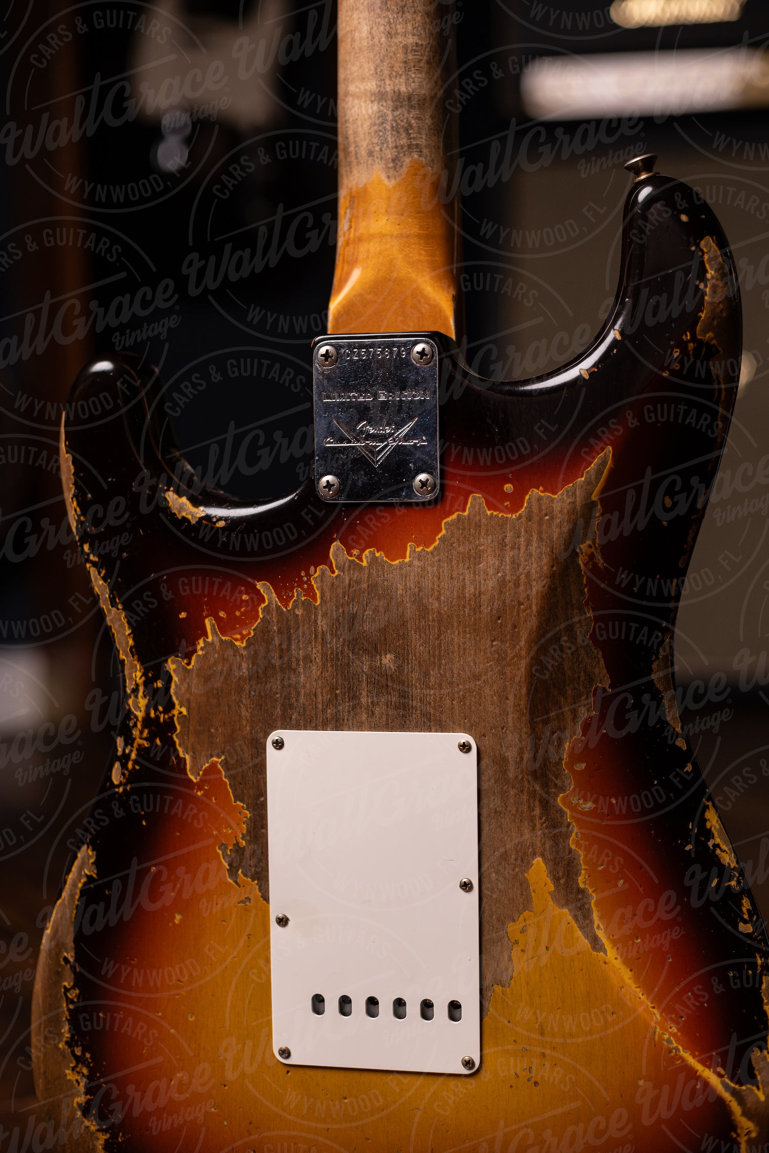 Fender Custom Shop '59 Stratocaster Super Heavy Relic Electric Guitar - Super Faded Aged Sunburs