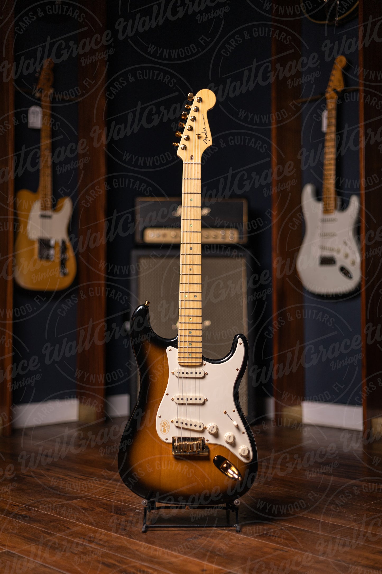2004 Fender 50th Anniversary DLX Stratocaster Electric Guitar - Sunburst