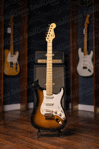 2004 Fender 50th Anniversary DLX Stratocaster Electric Guitar - Sunburst