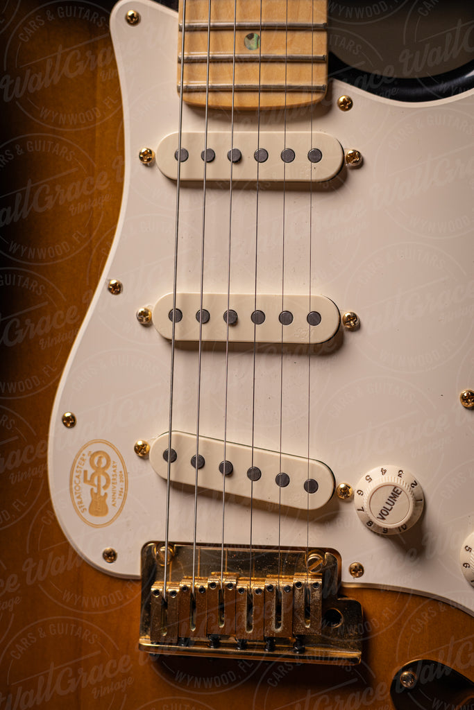 2004 Fender 50th Anniversary DLX Stratocaster Electric Guitar - Sunburst