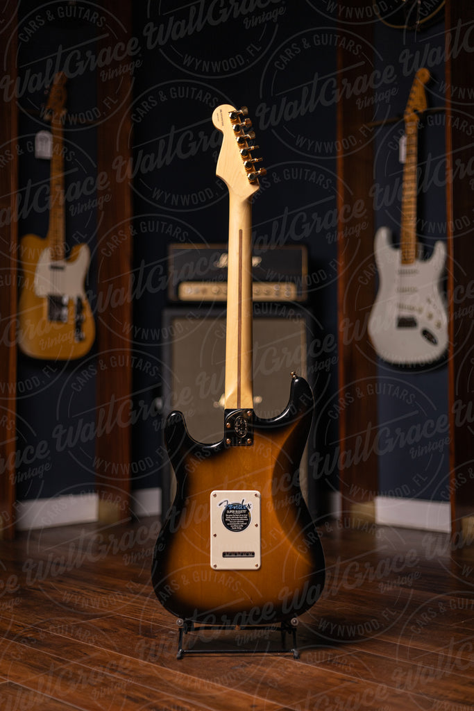 2004 Fender 50th Anniversary DLX Stratocaster Electric Guitar - Sunburst